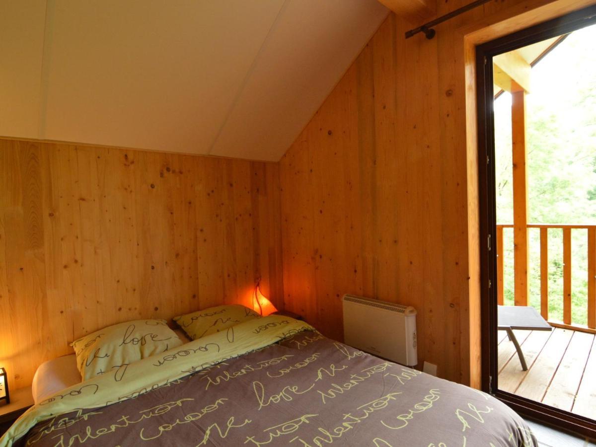 Holiday home Comfortable Modern With Wood Finish Aywaille